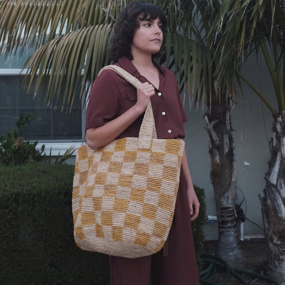 NWT Colorant Raffia Tote Bag - Picture 3 of 5